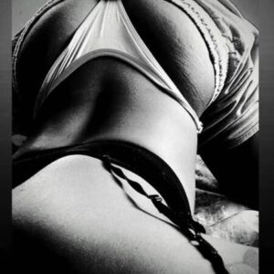 Rica mulata de solo 18 añitos con un culazo bello y bien rico que te va a encantar