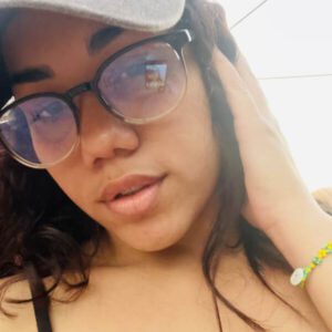 Holis chicos soy una mujer bien sexy y caliente,la mulatasa blanconasa d tu vida