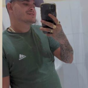 Soy joven casado y tengo la pinga bien rica