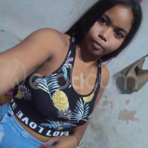 Chica mulata disponible para citas precenciales