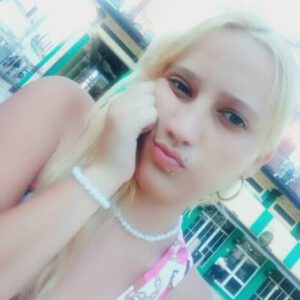 SOY UNA CHICA RUBIA BLANCA NATURAL SUPER SEXY DE OJOS AZULES DISPONIBLE EN LA HABANA