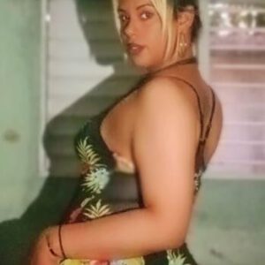 Dispuesta a cumplir tus más íntimos deseos (trans